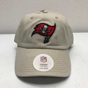 Tampa Bay Buccaneers Hat Cap Strap Back Mens One Size Tan Khaki NFL Football New